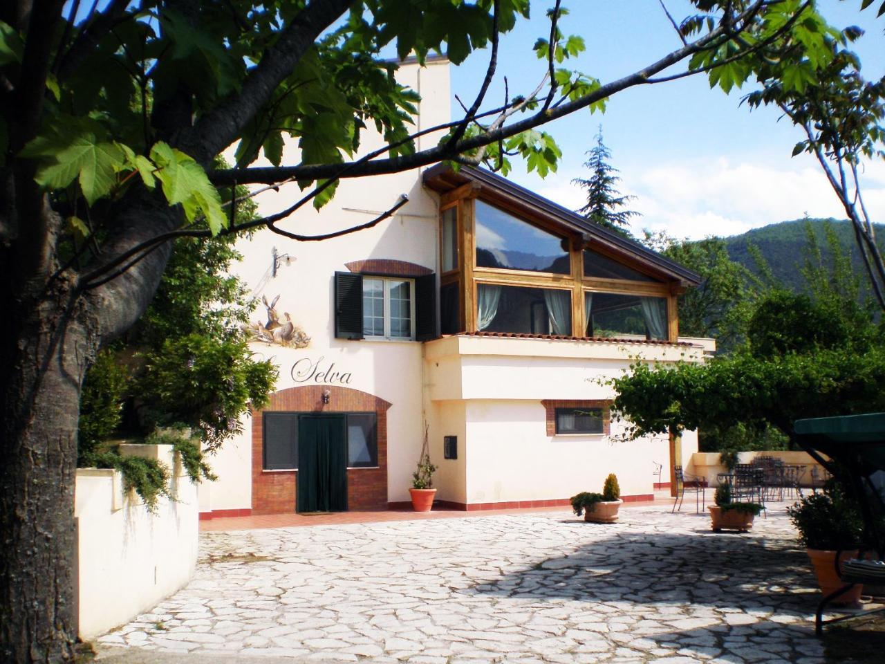 Agriturismo La Selva 列蒂 外观 照片